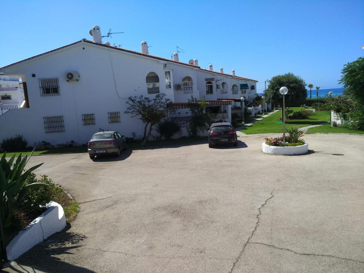Bungalow Charo Torre de Benagalbon Dış mekan fotoğraf
